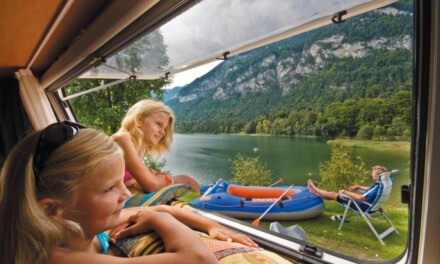 Badespaß mit Bergabenteuer: Camping im Tiroler Alpbachtal