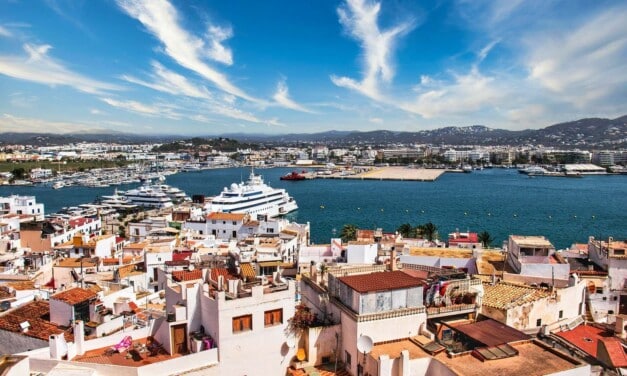 Ibiza begrenzt Wohnmobile: Neue Einreiseregelung seit Juni 2025