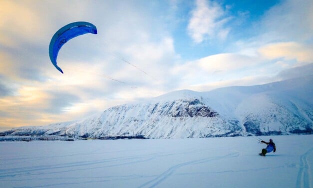 Snowkiten: Winter-Funsport aus Skifahren, Snowboarden und Kitesurfen